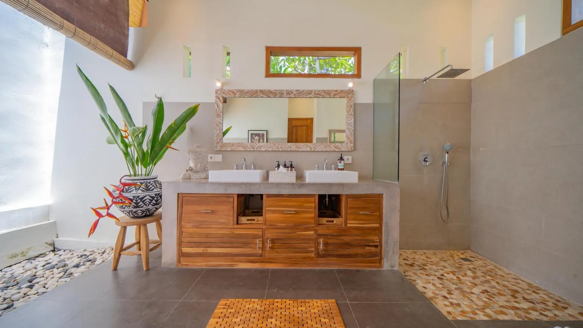 Villa Lea Luxury Oasis In Seminyak Umalas With Private Pool 4Br Indonesia