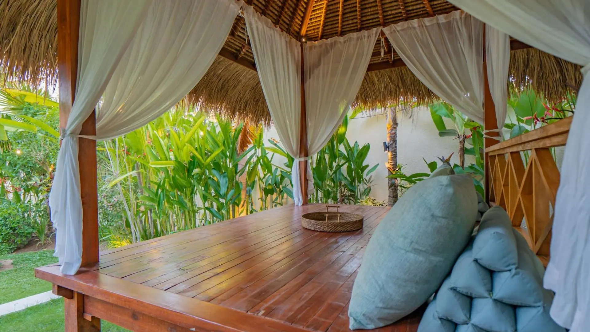 Villa Lea Luxury Oasis In Seminyak Umalas With Private Pool 4Br  Seminyak (Bali)