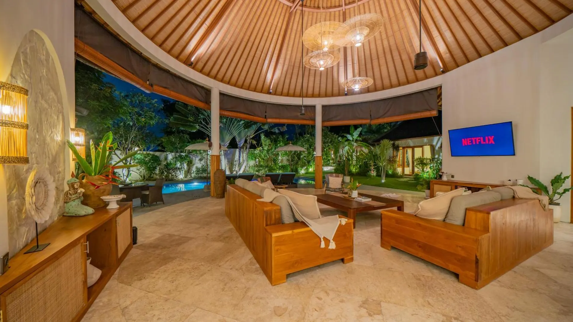 Villa Lea Luxury Oasis In Seminyak Umalas With Private Pool 4Br Indonesia