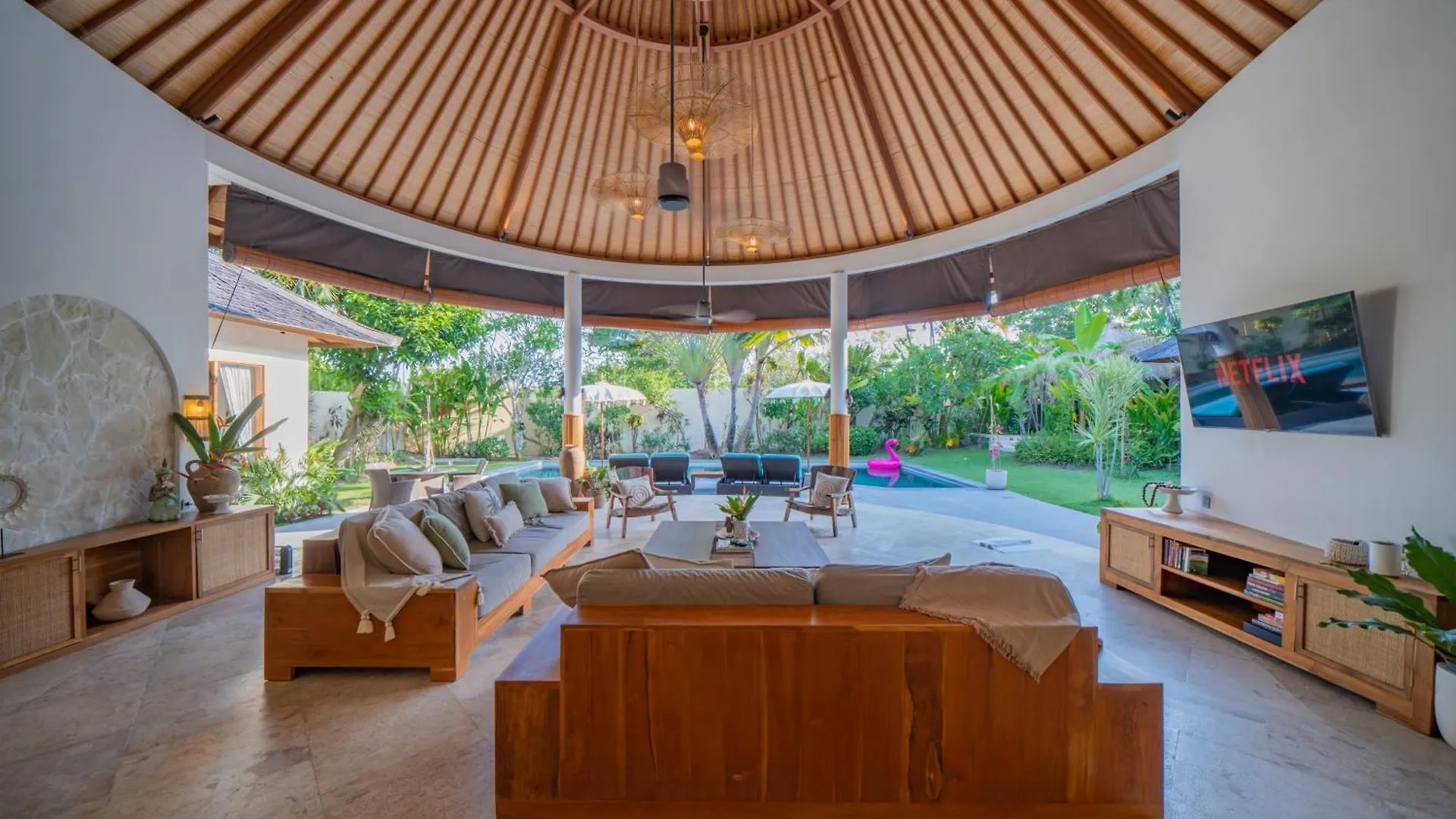 Villa Lea Luxury Oasis In Seminyak Umalas With Private Pool 4Br 0*, Seminyak (Bali)