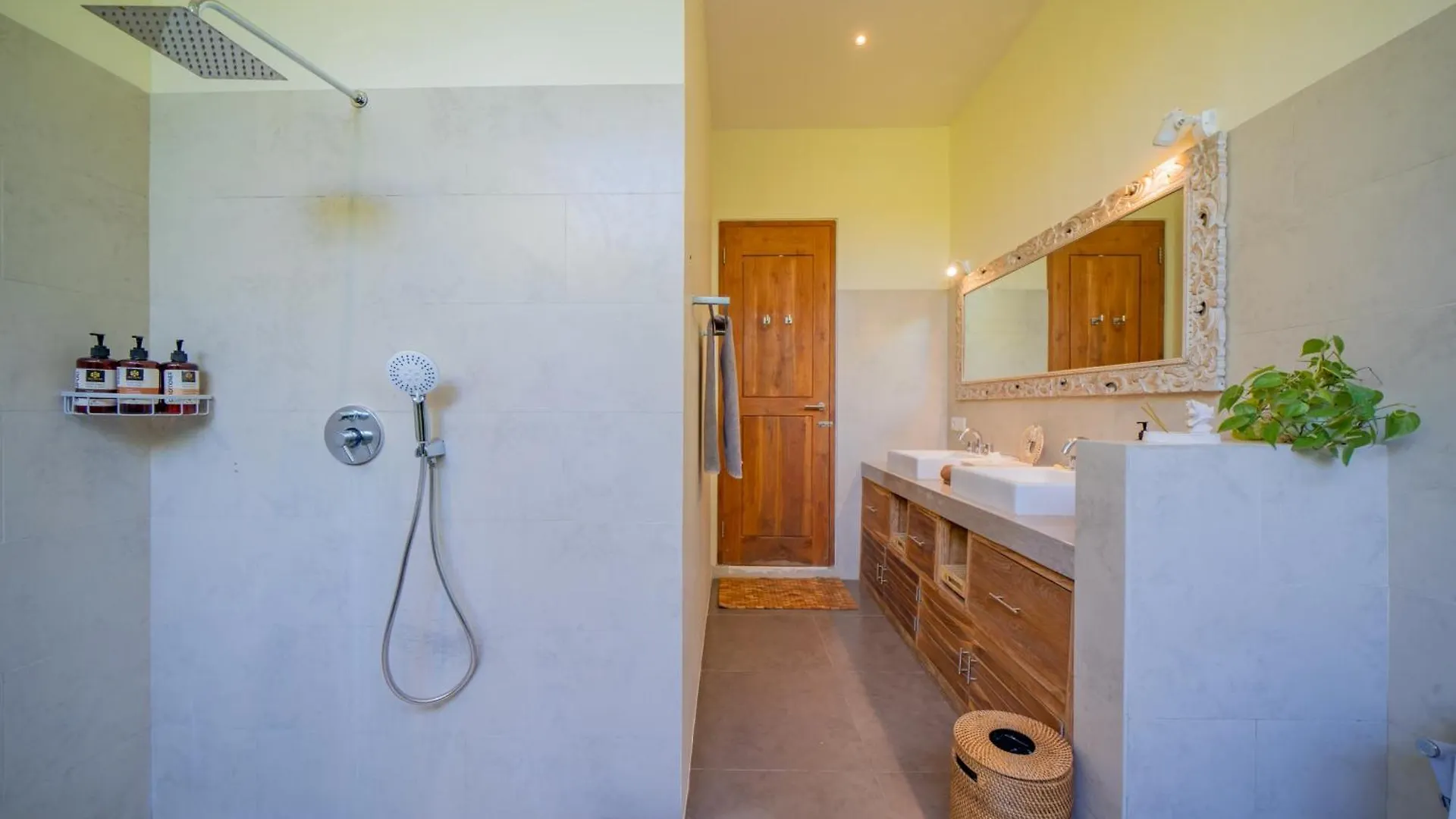 Villa Lea Luxury Oasis In Seminyak Umalas With Private Pool 4Br Indonesia